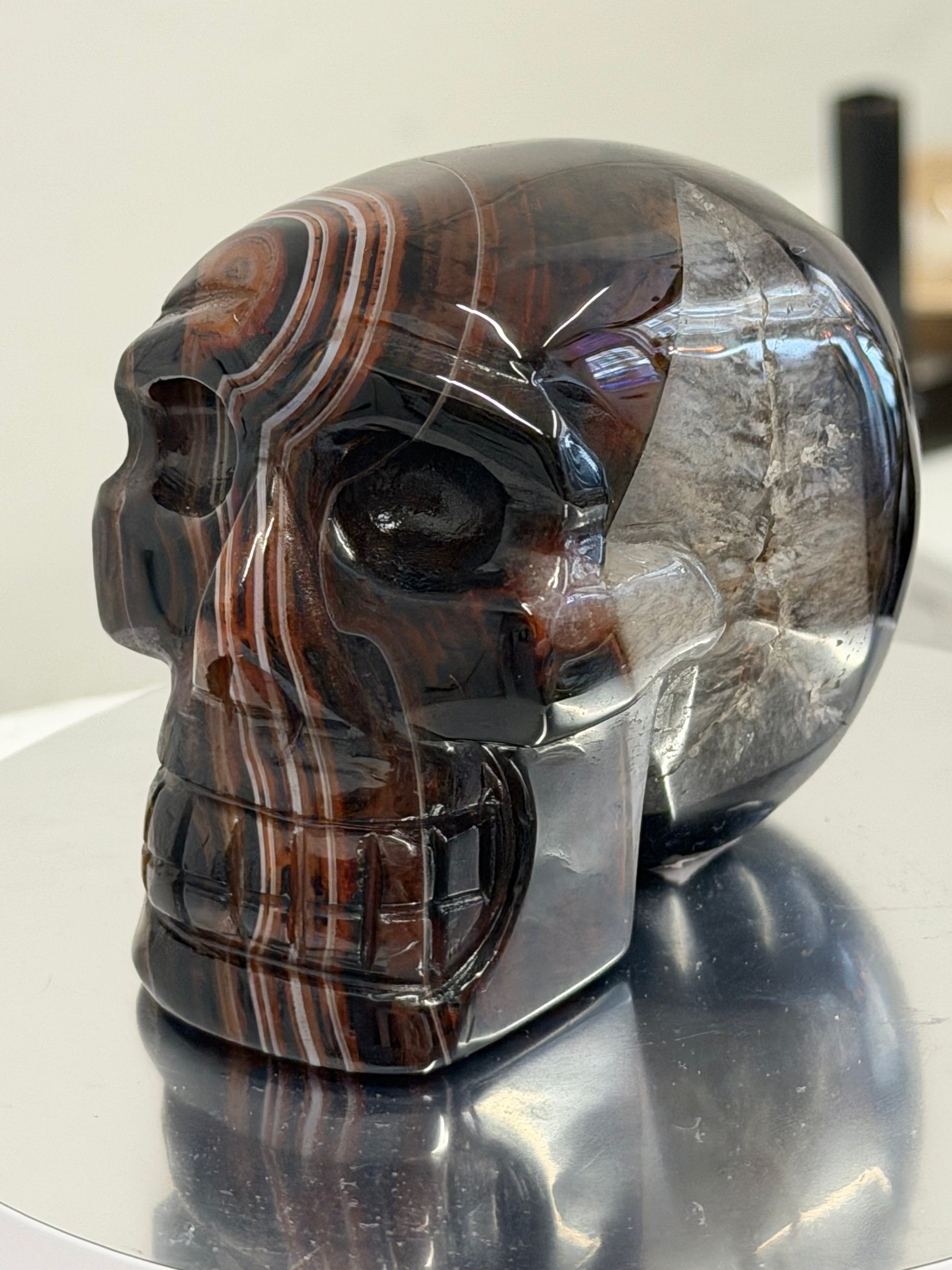 Sardonyx skull